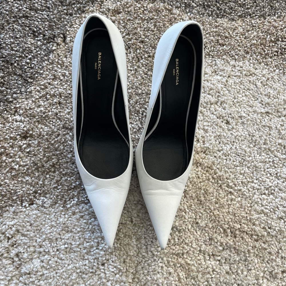 Balenciaga knife pumps heels
